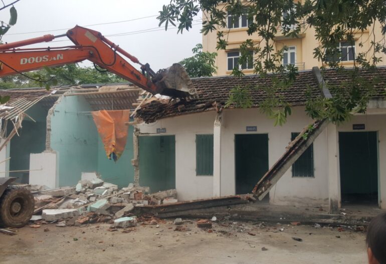 Ảnh: Tháo dỡ nhà cấp 4 - Quy trình, chi phí và những điều cần biết