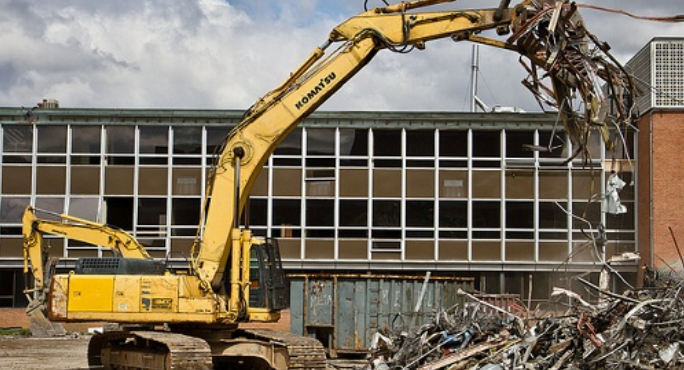 Ảnh: Tháo dỡ nhà xưởng - Quy trình, Báo giá và Lưu ý Quan trọng