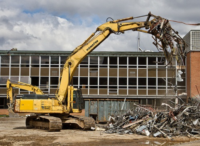 Ảnh: Tháo dỡ nhà xưởng - Quy trình, Báo giá và Lưu ý Quan trọng